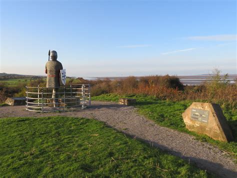 'Big Flintshire Guardian' sculpture